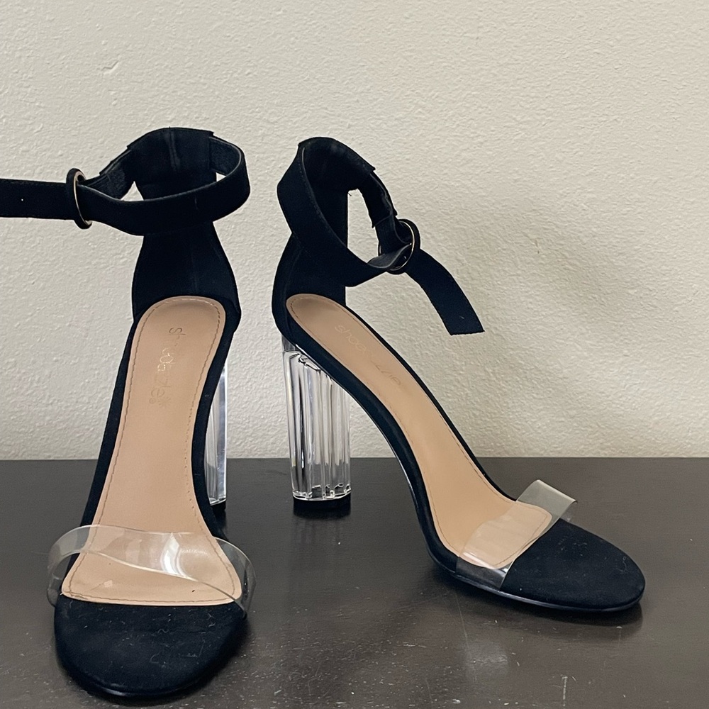 Black and clear suede thick heeled sandals. Size 7 👡